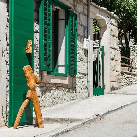Zerubave * Baška Voda