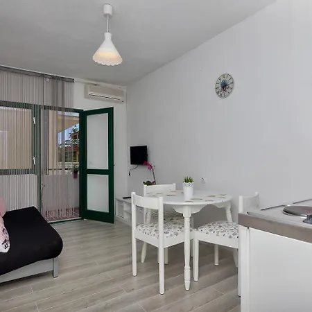 Zerubave * Baška Voda
